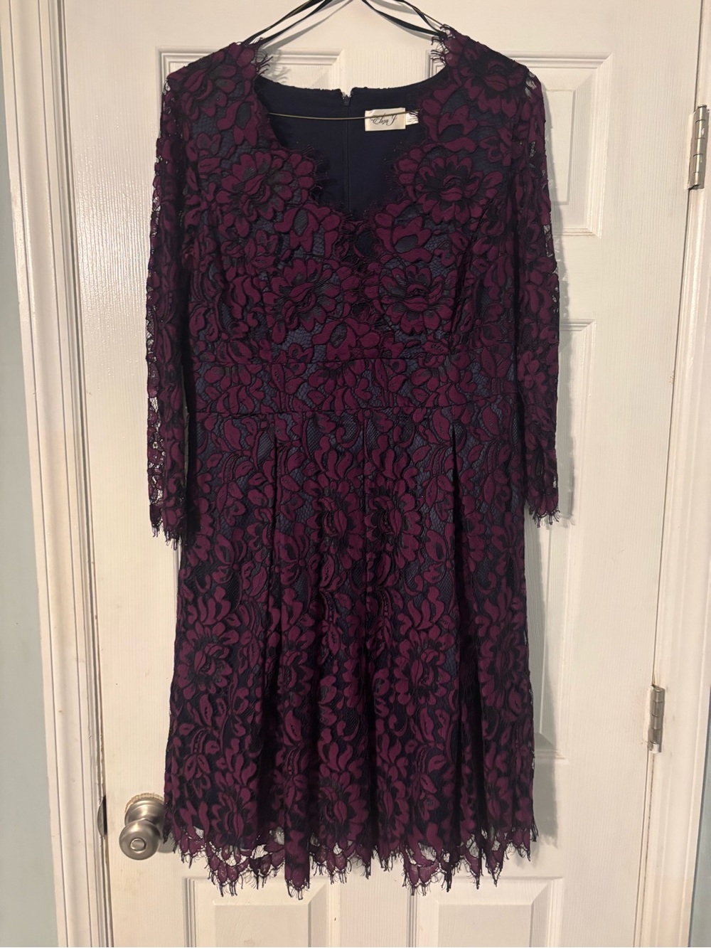 Women’s lace long sleeve